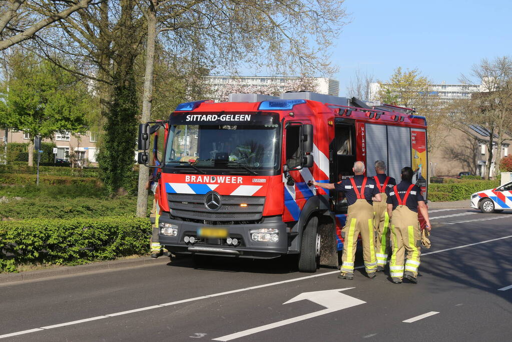 Persoon op scootmobiel gewond bij botsing met auto