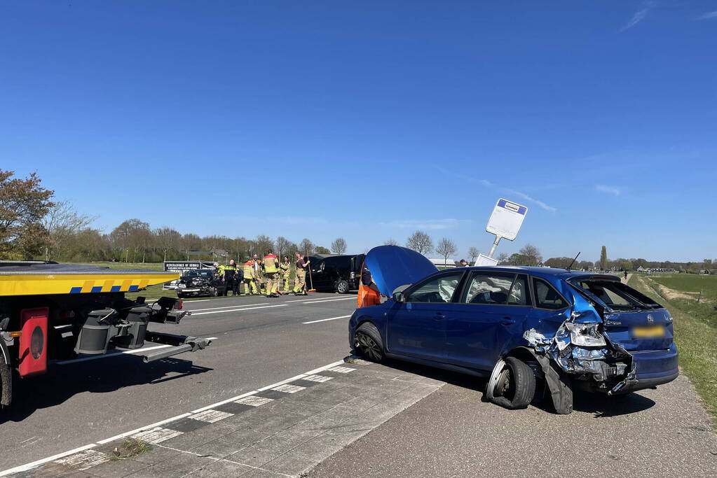 Aanrijding tussen meerdere voertuigen