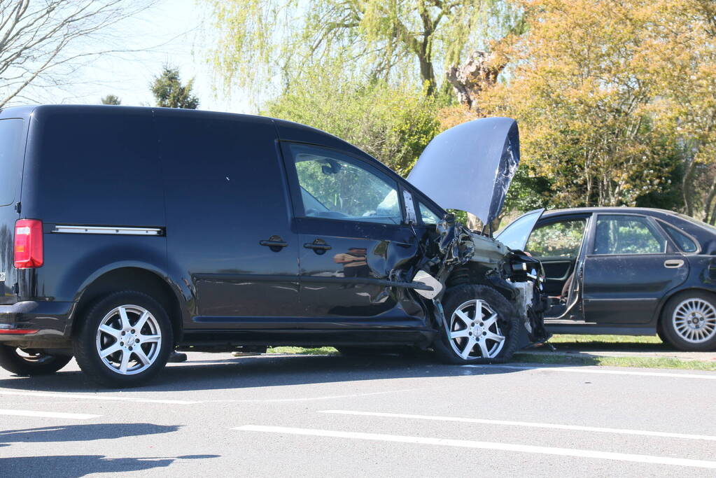 Aanrijding tussen meerdere voertuigen