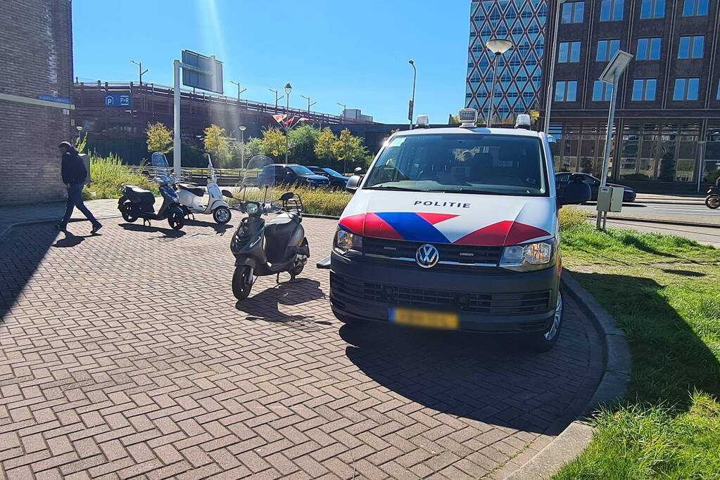 Meerdere scooterrijders lopen bekeuring op