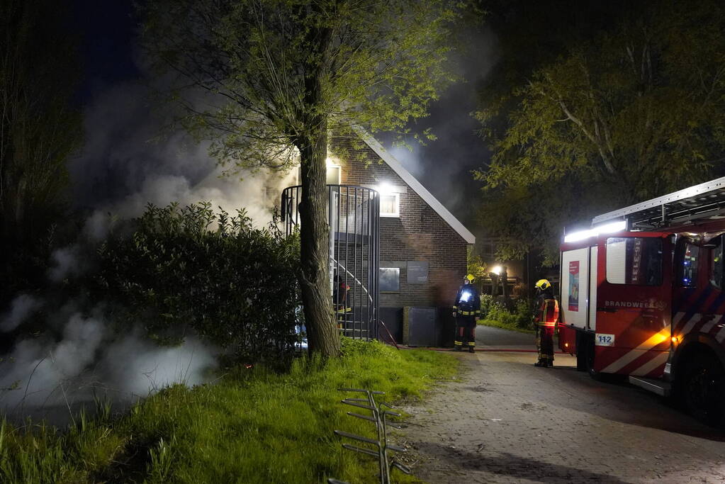 Straatafval vat vlam