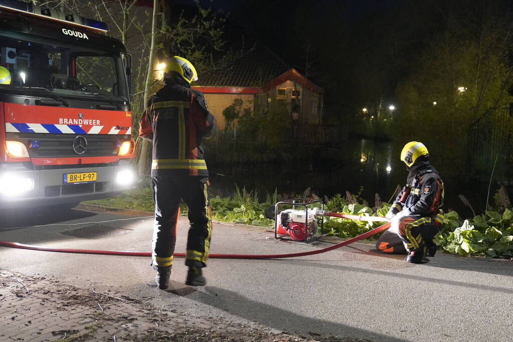 Straatafval vat vlam