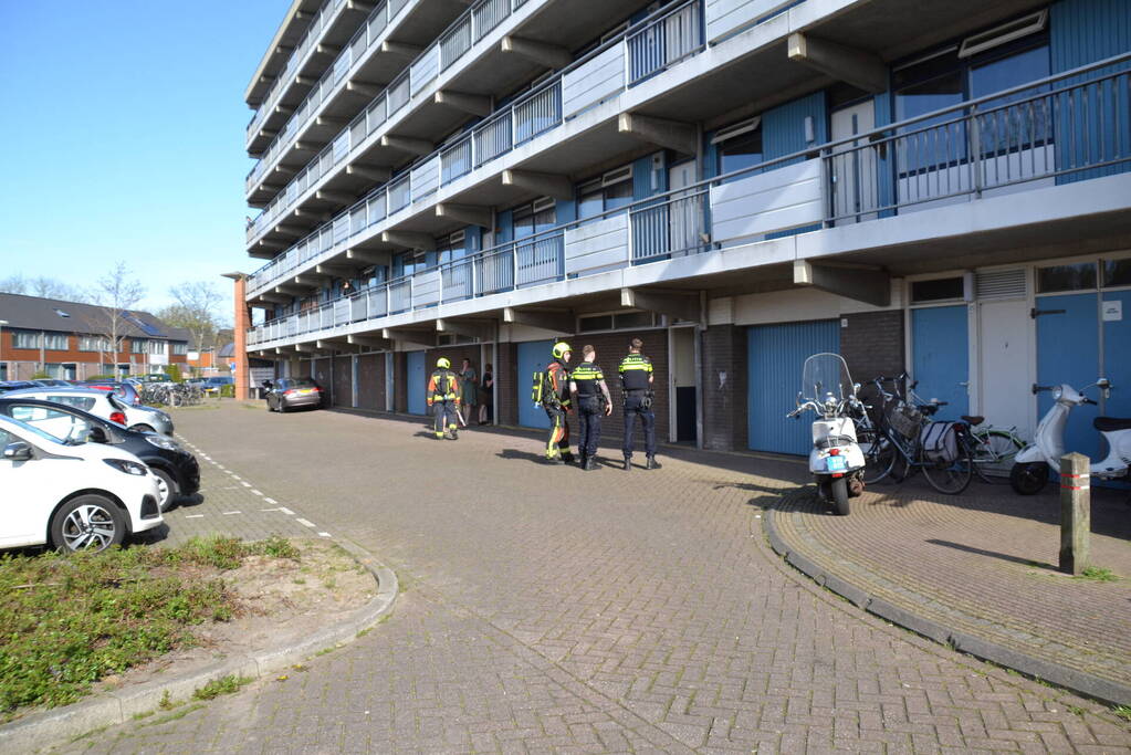 Brandweer onderzoekt benzinelucht in berging