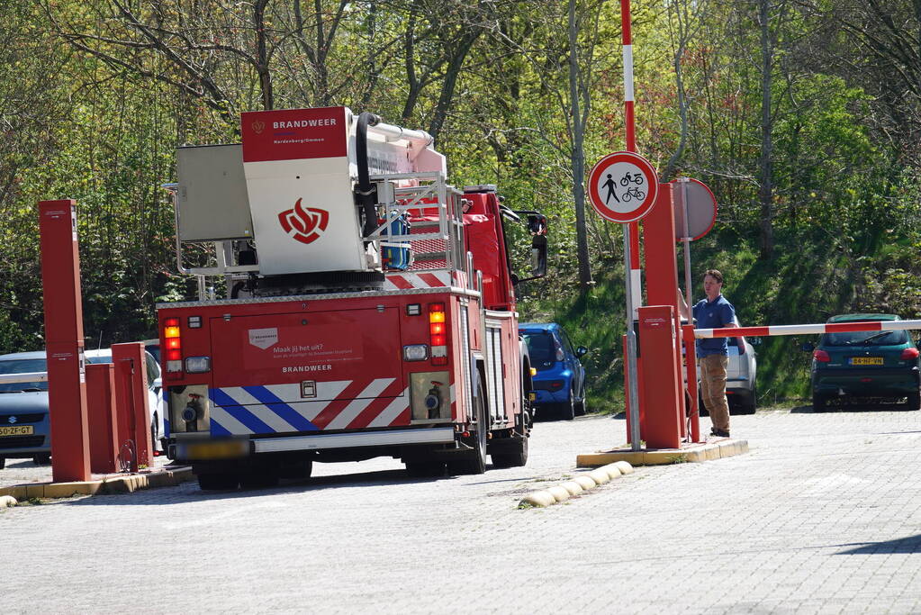 Bezoekers Attractiepark Slagharen zitten vast in attractie