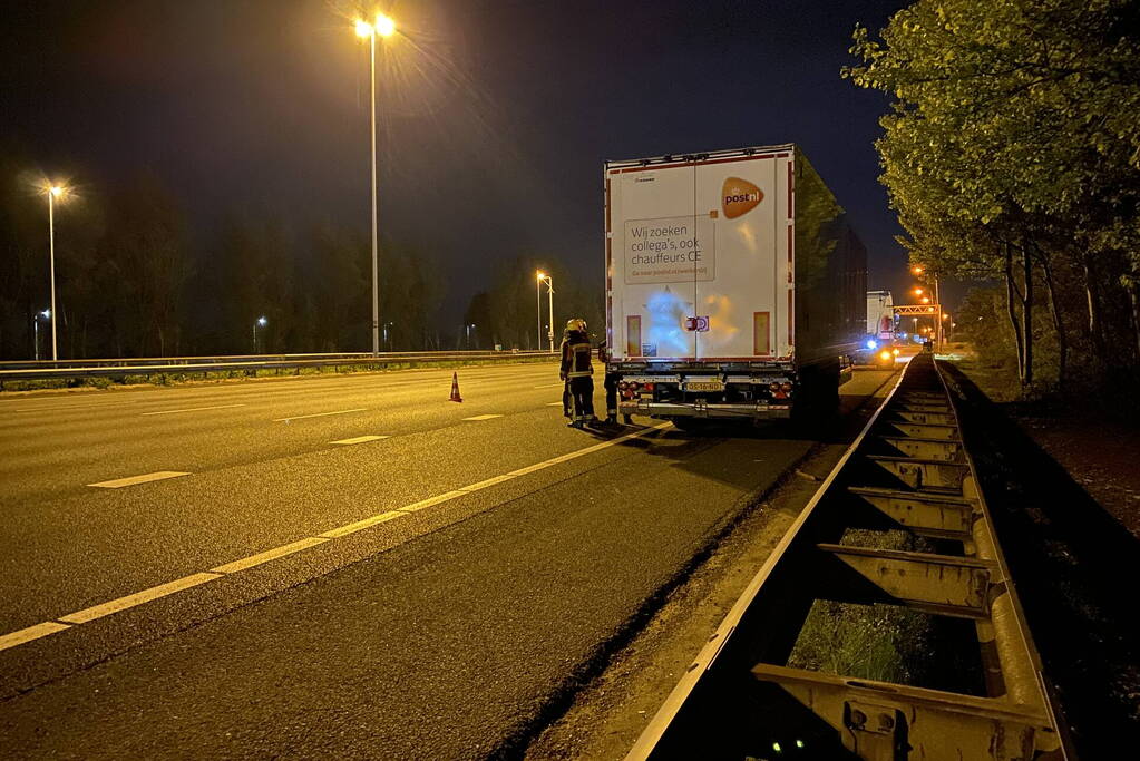 Aanhanger vat vlam op de A12