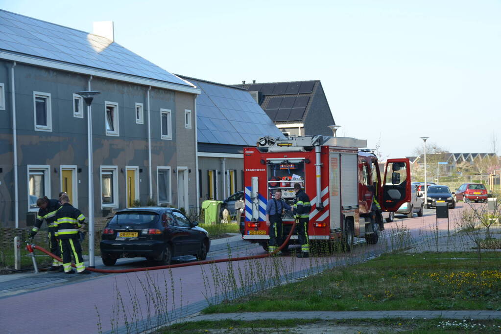 Containerbrand slaat over naar schutting