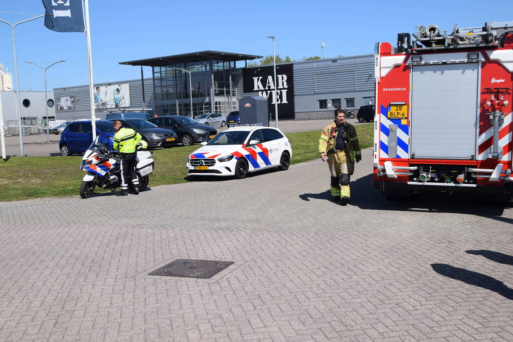 Brand in spouwmuur na wegbranden van onkruid