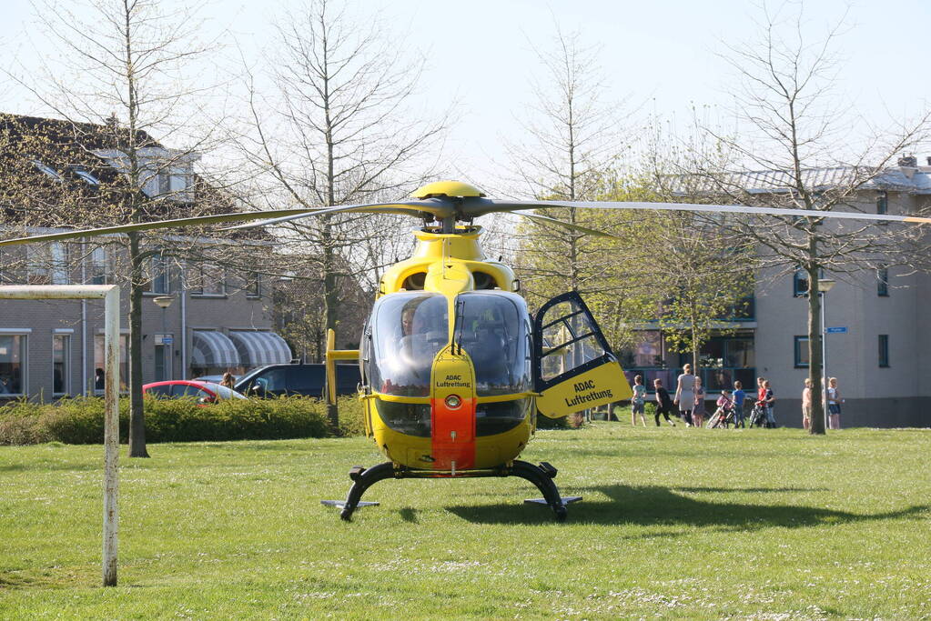 Veel bekijks bij inzet Duitse traumahelikopter