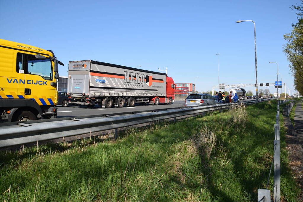 Schade bij ongeval op snelweg