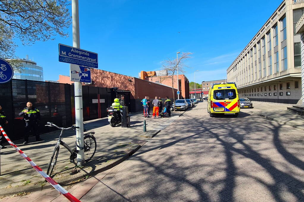 Traumahelikopter landt voor steekpartij