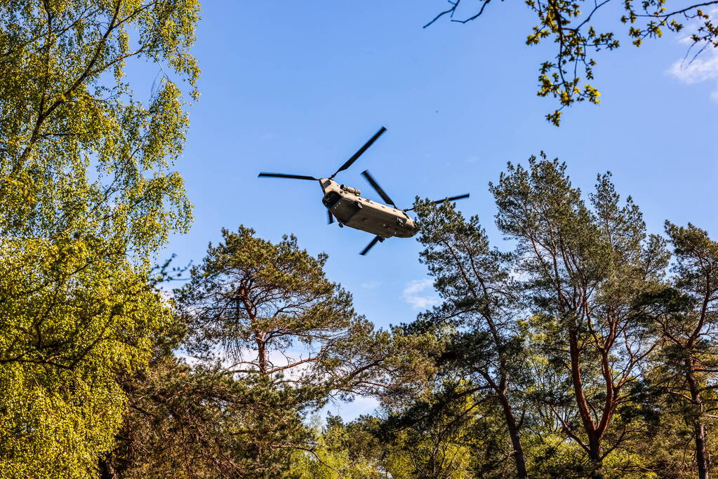 Veel bekijks voor laagvliegende Chinook