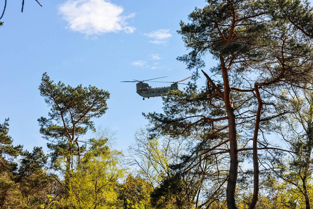 Veel bekijks voor laagvliegende Chinook