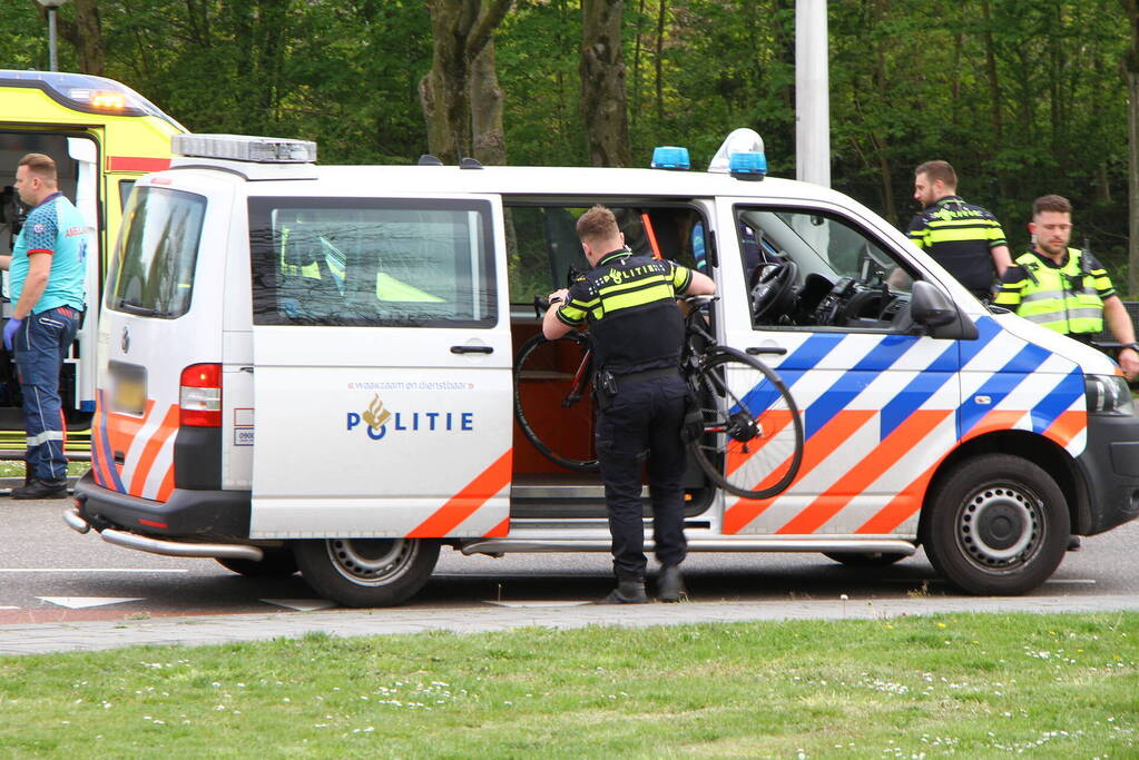 Wielrenner gewond bij aanrijding met auto