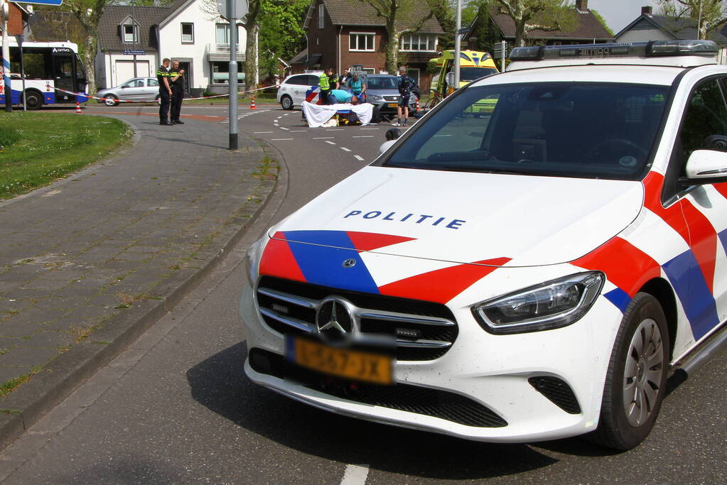Wielrenner gewond bij aanrijding met auto