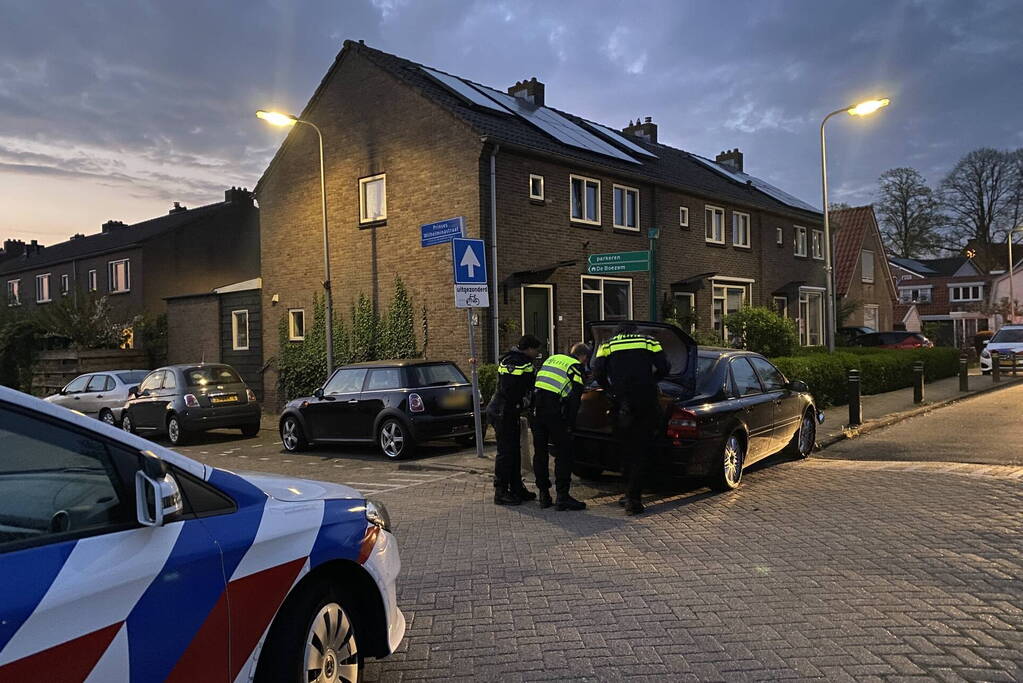 Automobilist crasht na achtervolging