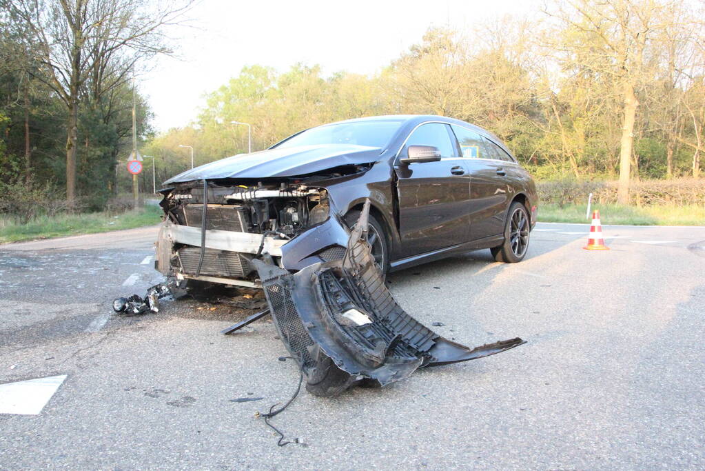 Flinke schade bij botsing op afrit