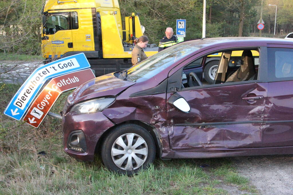 Flinke schade bij botsing op afrit