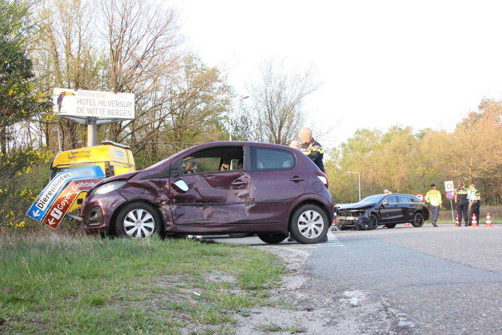 Flinke schade bij botsing op afrit
