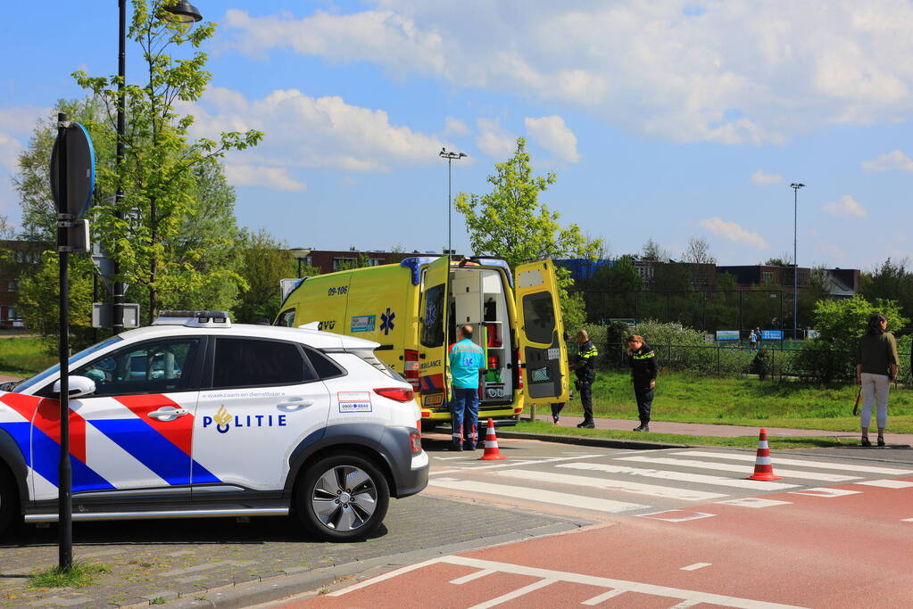 Fietsster aangereden op rotonde 14