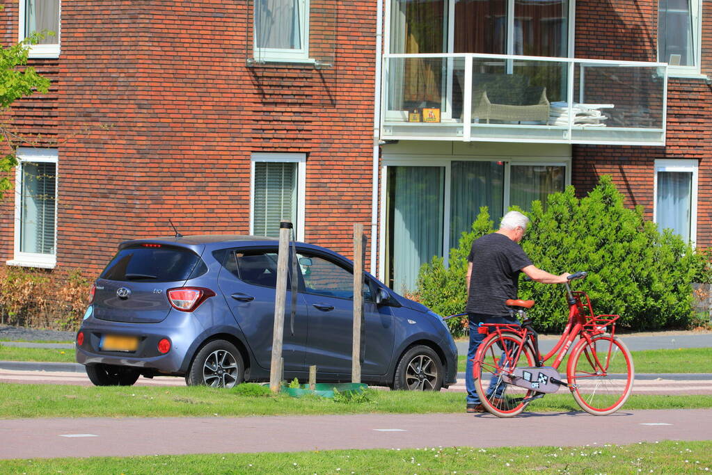 Fietsster aangereden op rotonde 14