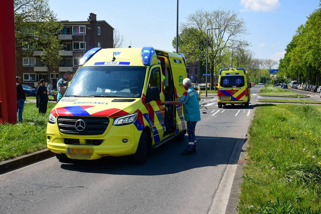 Fietser geschept en raakt ernstig gewond