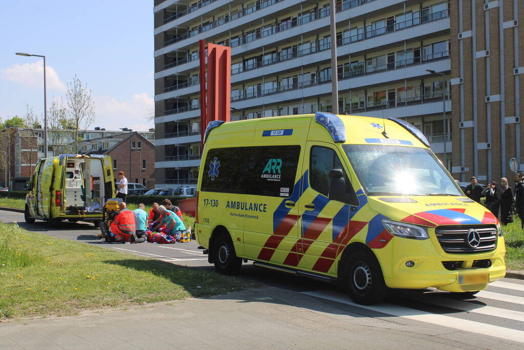 Fietser geschept en raakt ernstig gewond