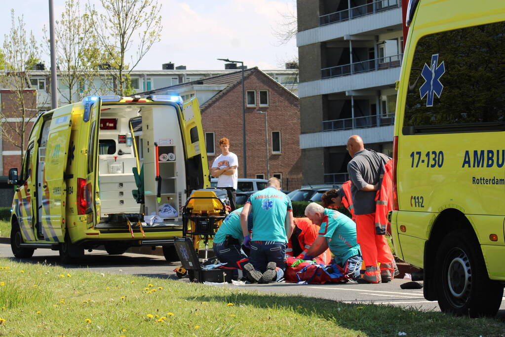 Fietser geschept en raakt ernstig gewond