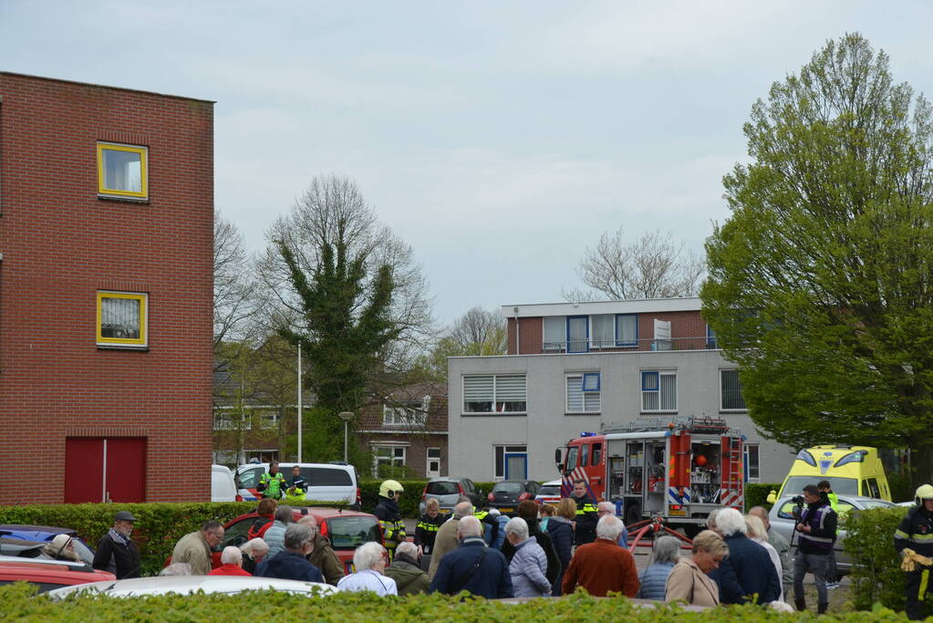 Grote uitslaande brand in appartement zorgcomplex