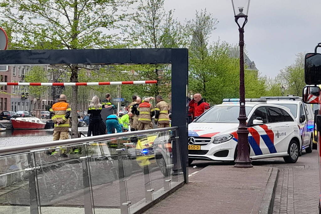 Persoon overleden na te water raken in vaart Boerenwetering