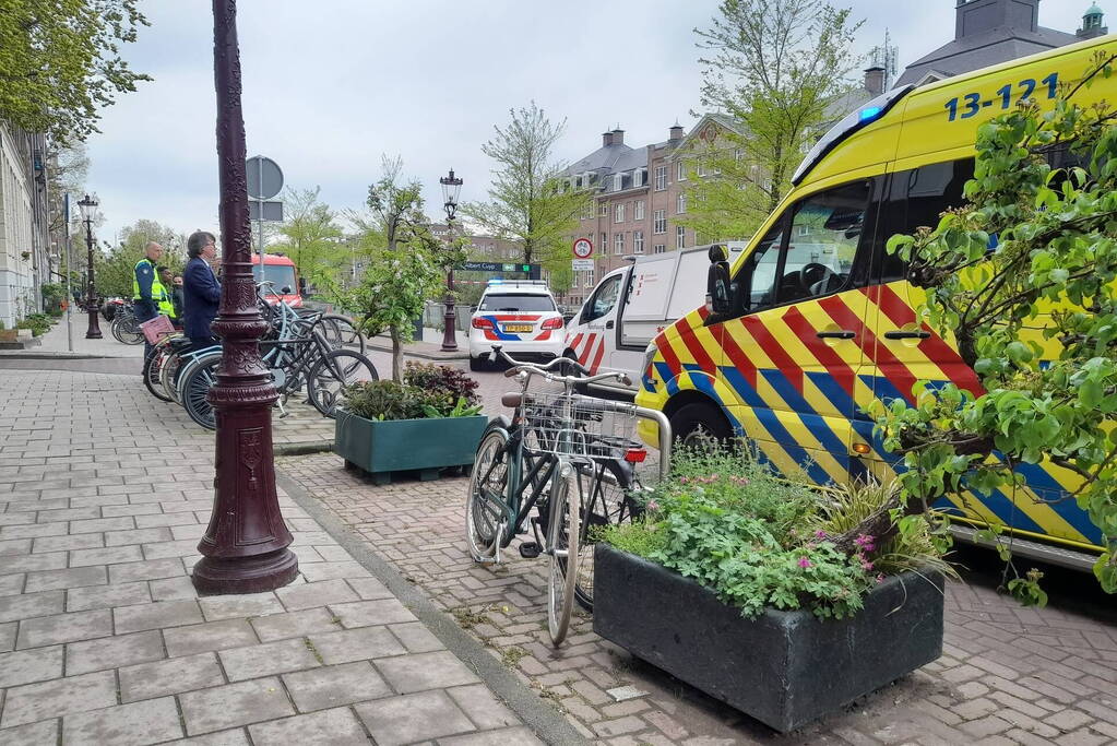 Persoon overleden na te water raken in vaart Boerenwetering