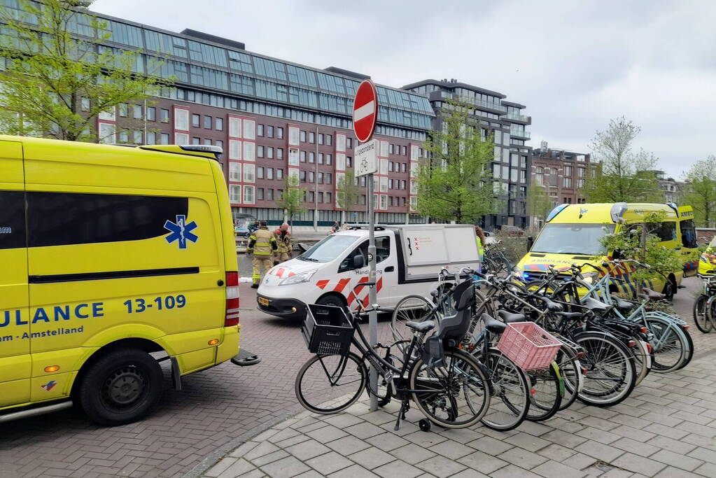 Persoon overleden na te water raken in vaart Boerenwetering