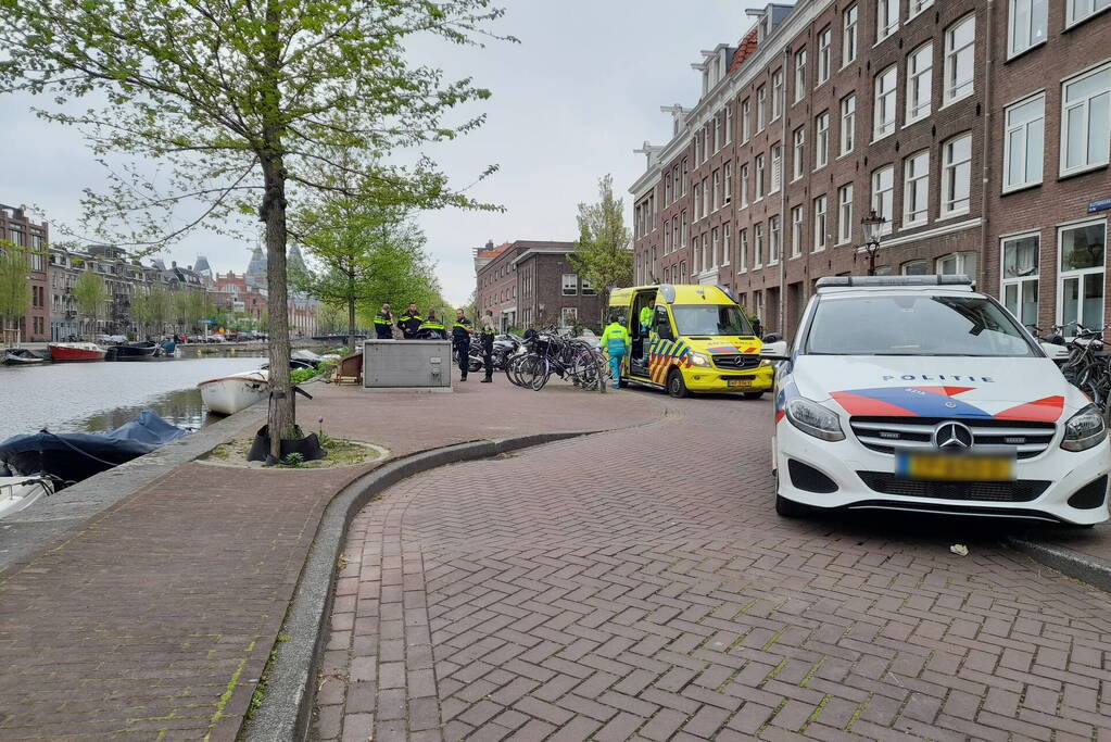 Persoon overleden na te water raken in vaart Boerenwetering