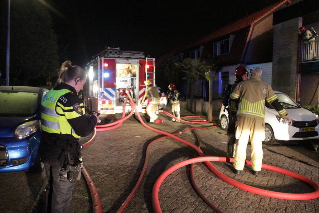 Veel rookontwikkeling bij brand in woning