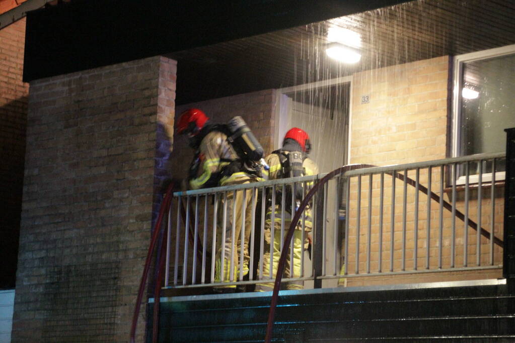 Veel rookontwikkeling bij brand in woning