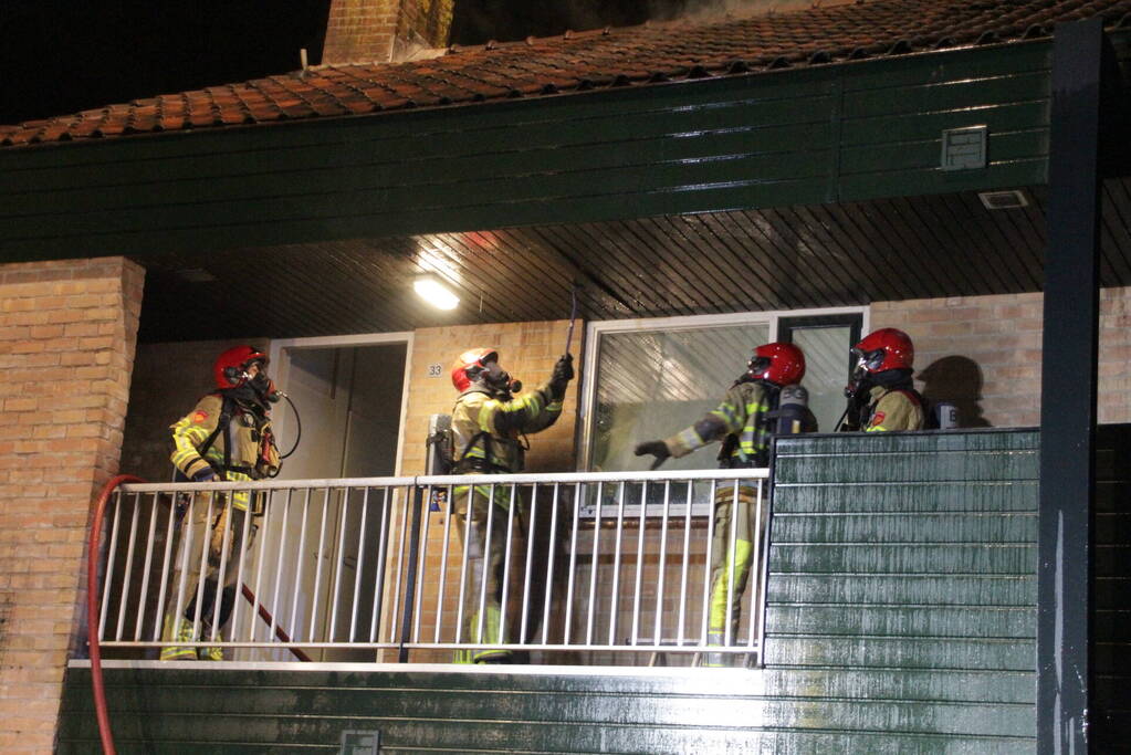 Veel rookontwikkeling bij brand in woning