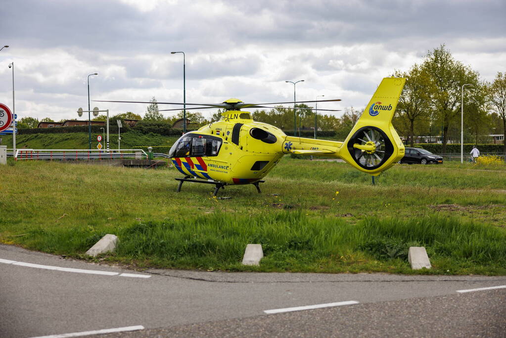 Scooterrijdster ernstig gewond na val