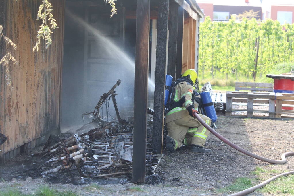 Brandweer ingezet bij schuurbrand