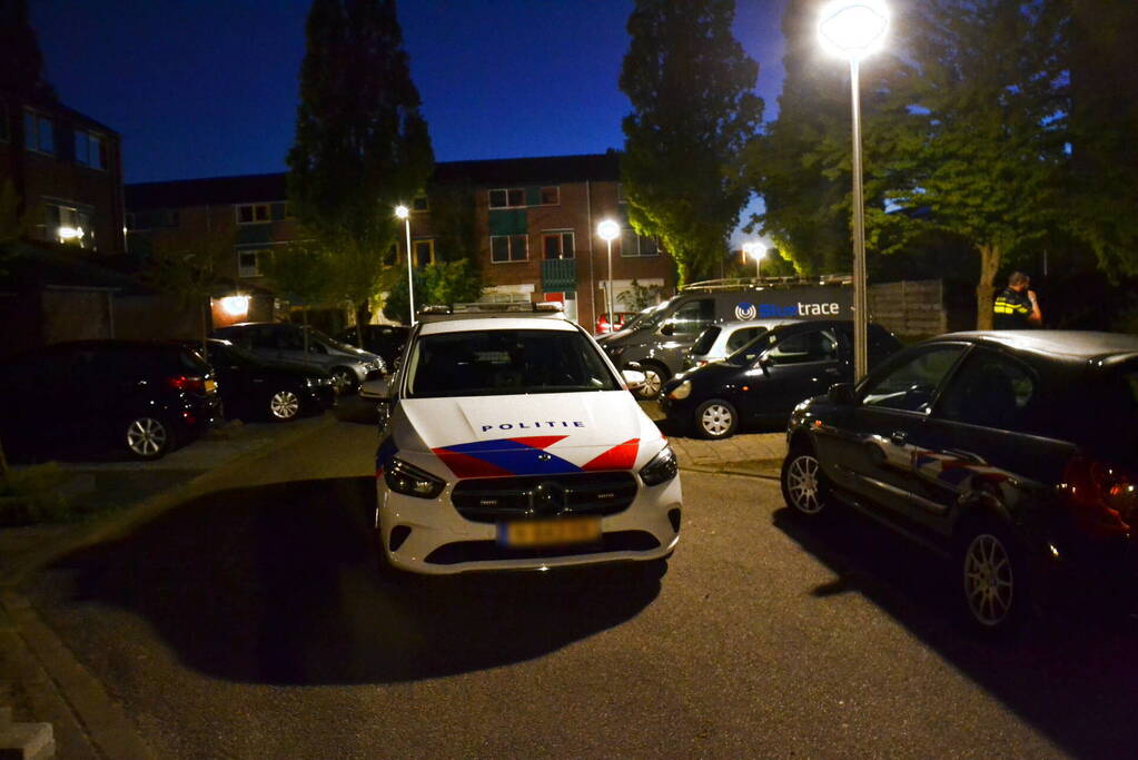 Politie zoekt twee verdachten na woningoverval