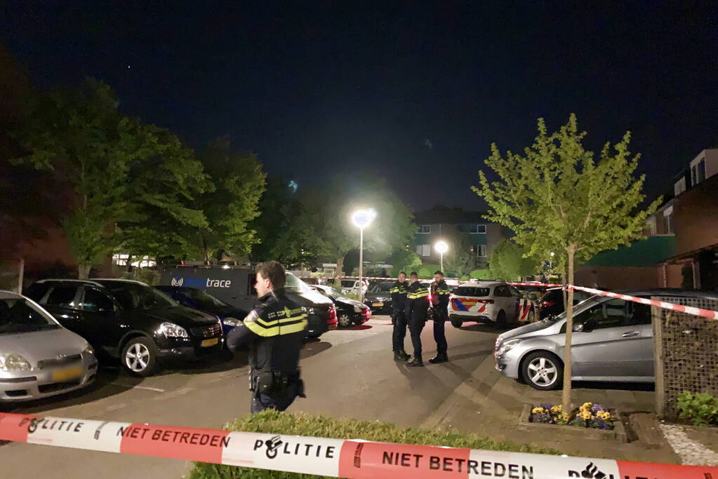 Politie zoekt twee verdachten na woningoverval