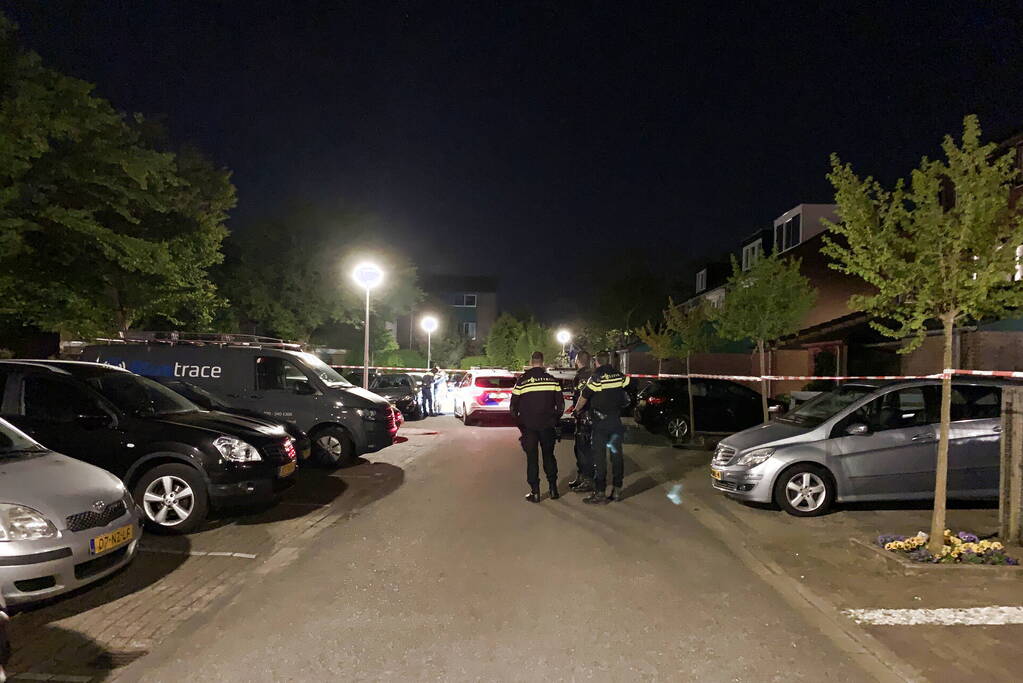 Politie zoekt twee verdachten na woningoverval