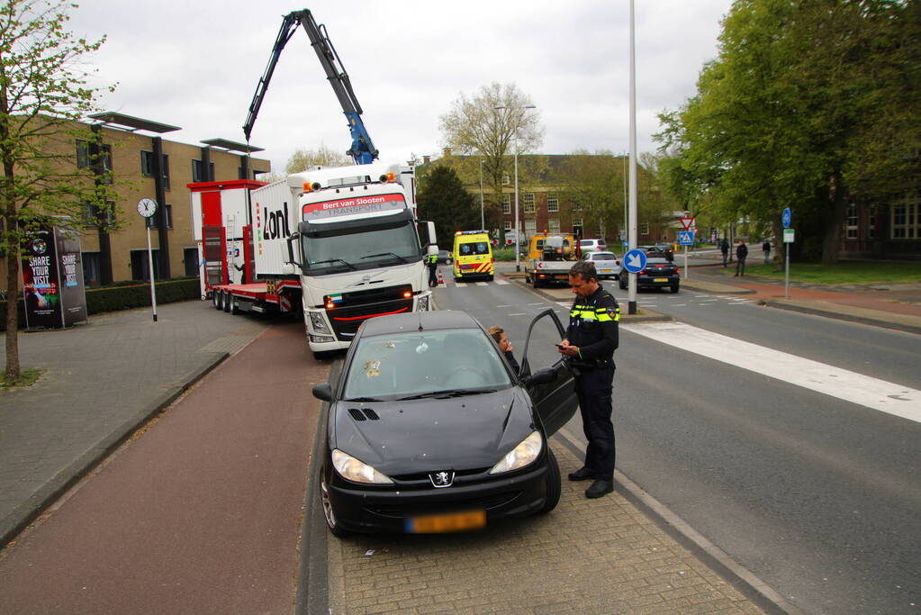 Automobilist ziet fietser over het hoofd