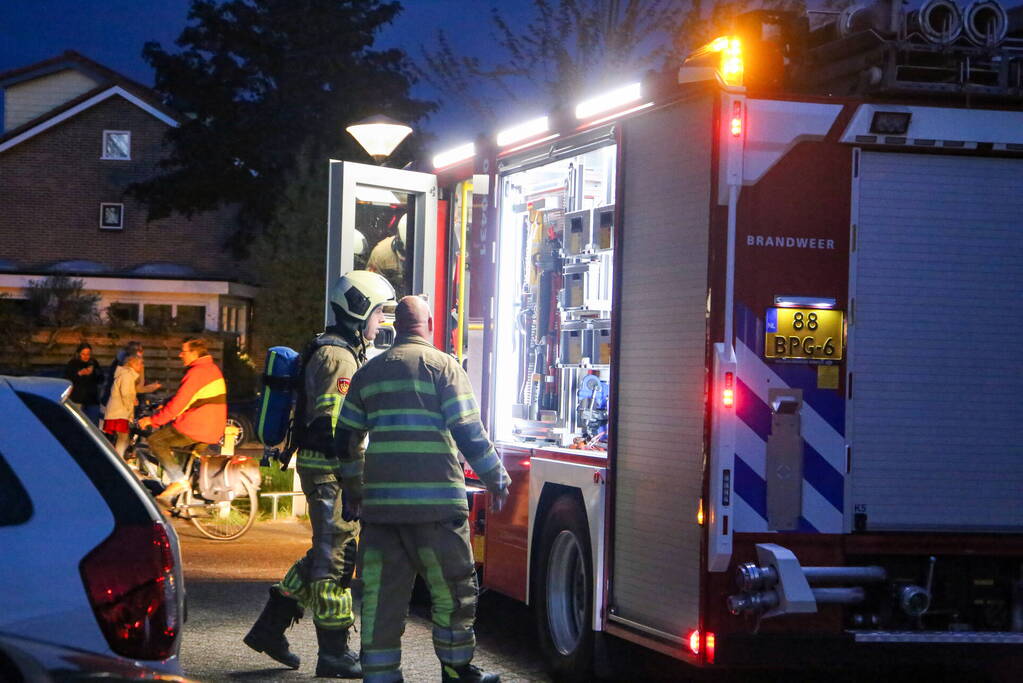 Schoorsteen geveegd na brand