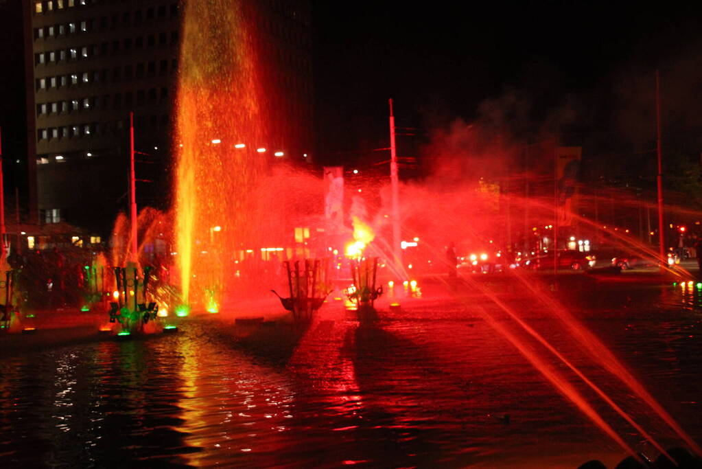 Turken vieren kampioenschap in centrum van Rotterdam
