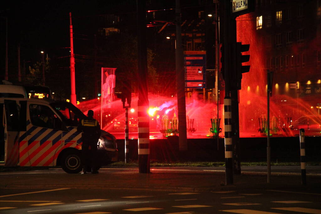 Turken vieren kampioenschap in centrum van Rotterdam