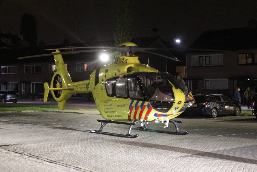 Traumahelikopter landt voor incident in woning