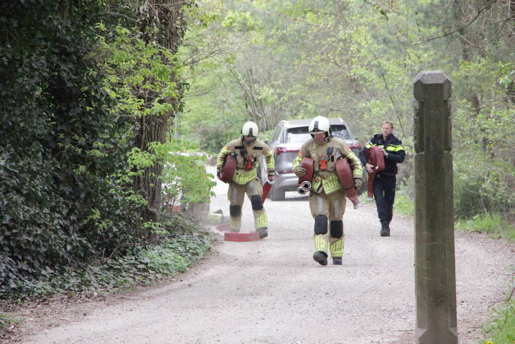 Veel rook bij brand in schuur