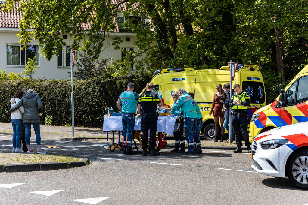 Fietser ernstig gewond bij aanrijding met auto