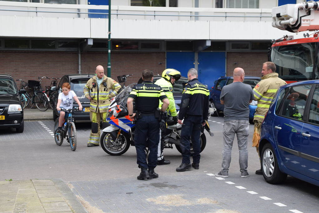 Flatwoning vol rook door vergeten pan