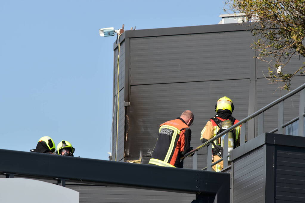 Brand op dak HTC Parking and Security