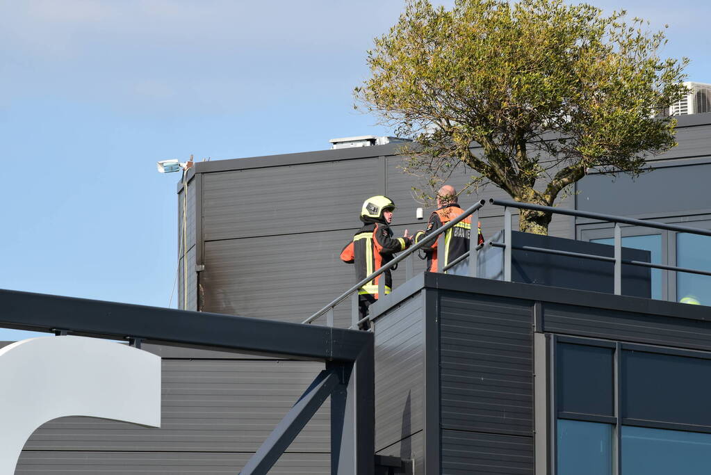 Brand op dak HTC Parking and Security